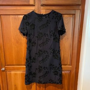 Banana Republic Size 4 Navy and Black Dress